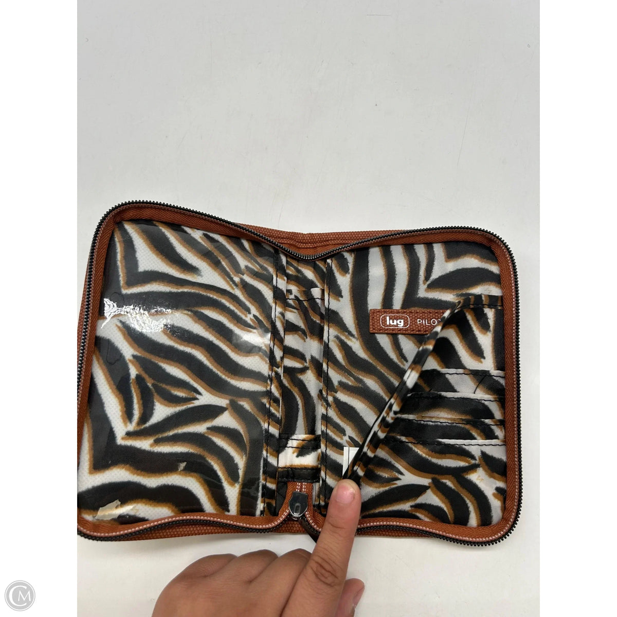 Wallet By Lug, Size: Medium