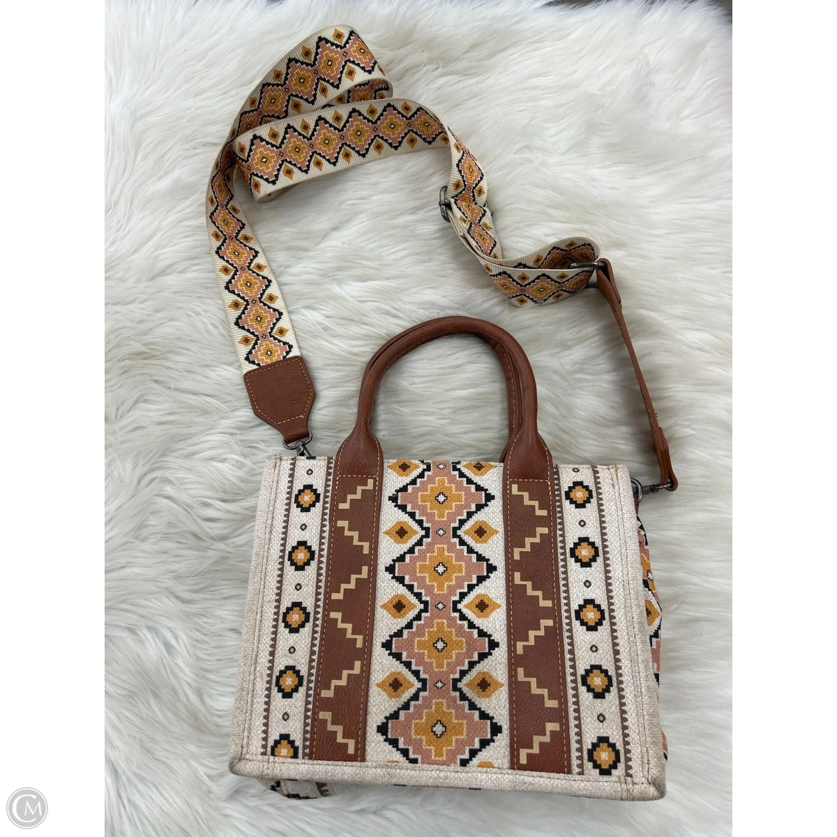Crossbody By Wrangler, Size: Medium