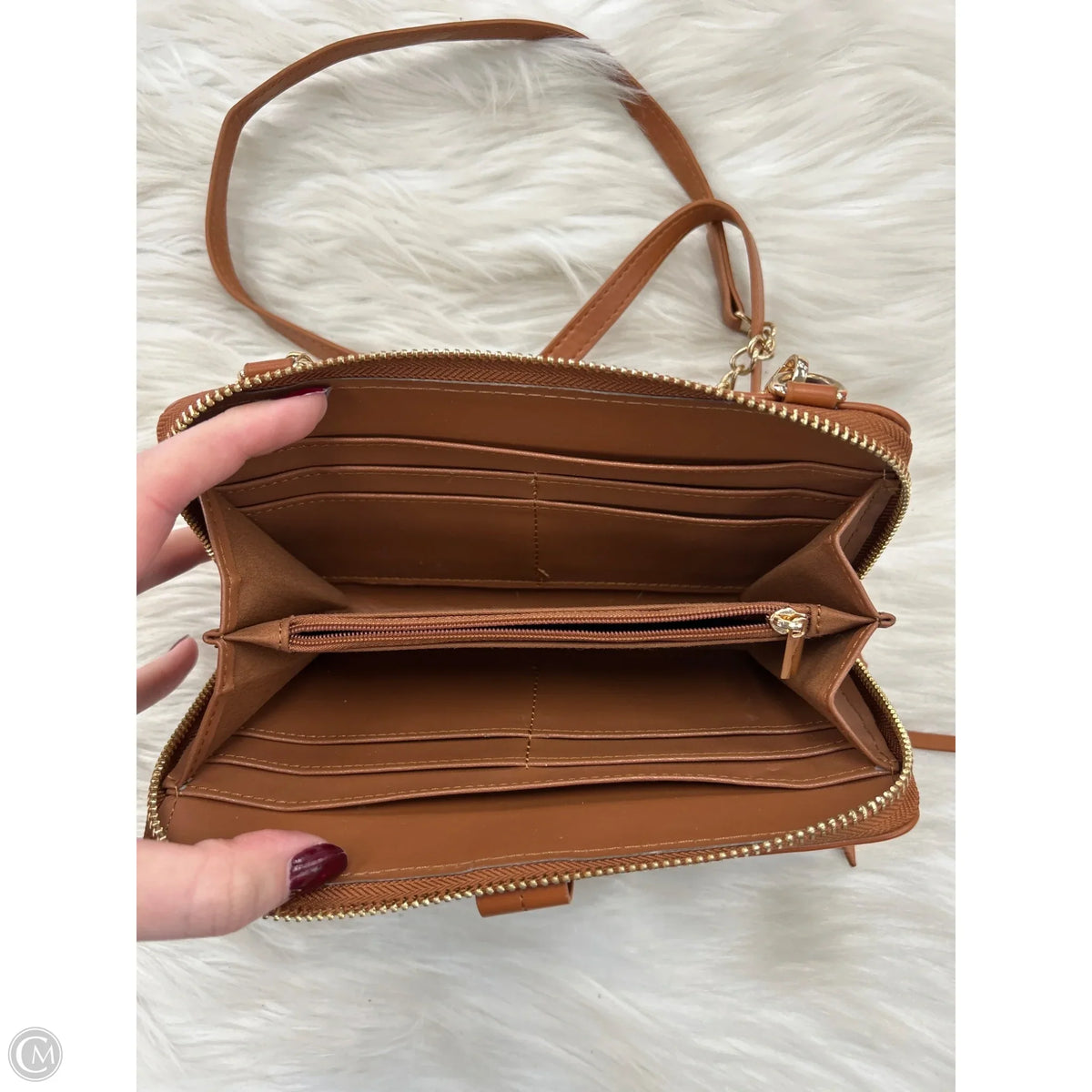 Clutch By Clothes Mentor, Size: Small
