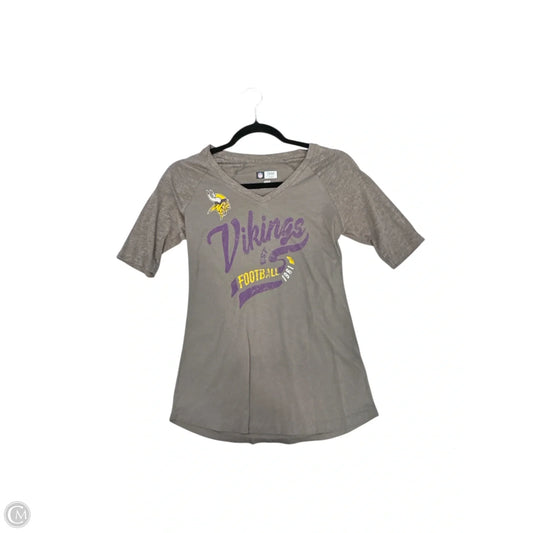 Top Short Sleeve By Nfl In Grey, Size: S
