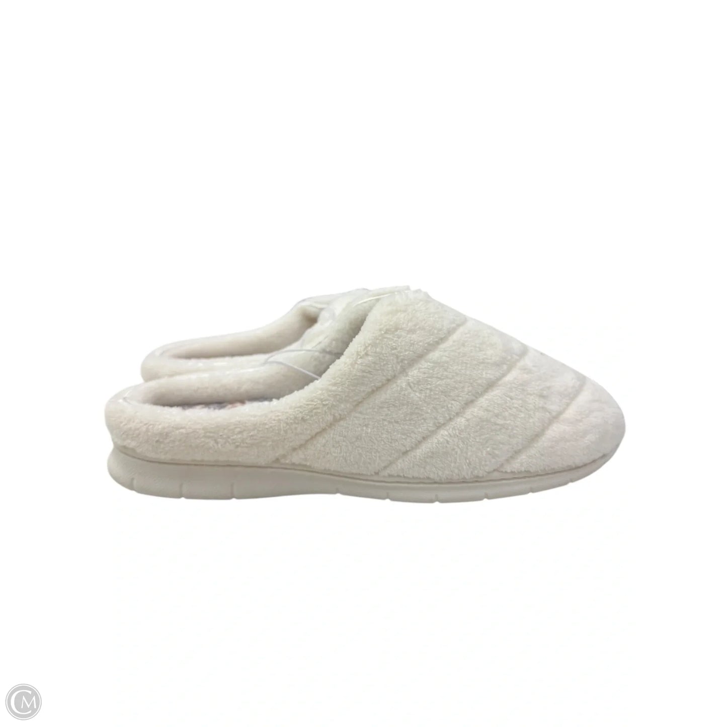 Slippers By Clothes Mentor In Cream