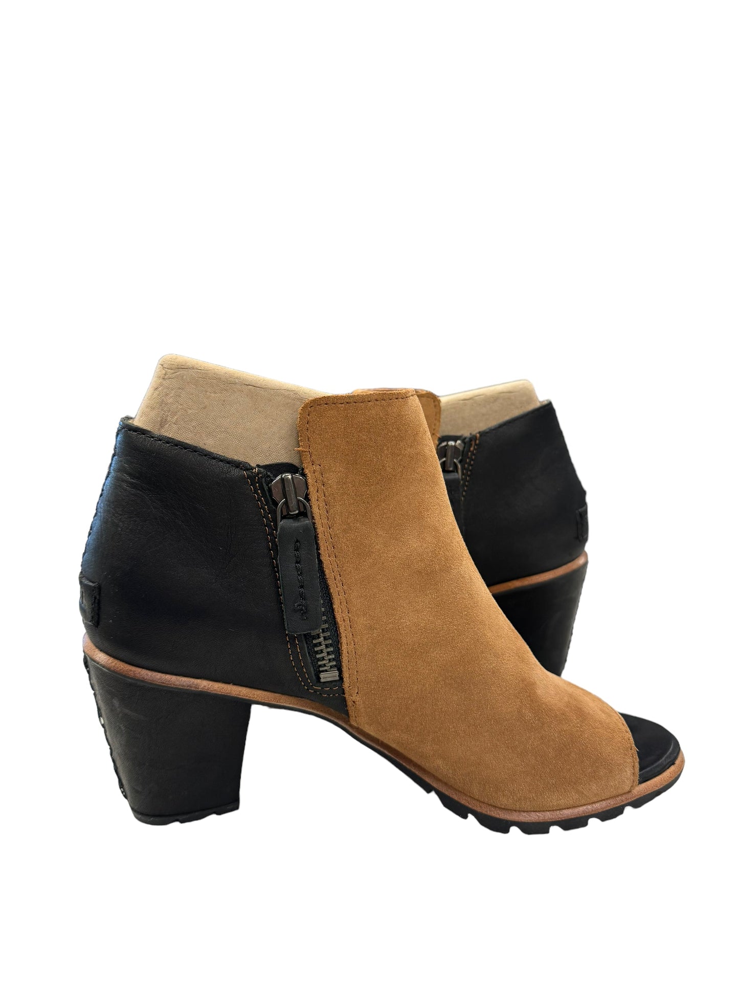 Black & Brown Shoes Heels Block Sorel, Size 8.5