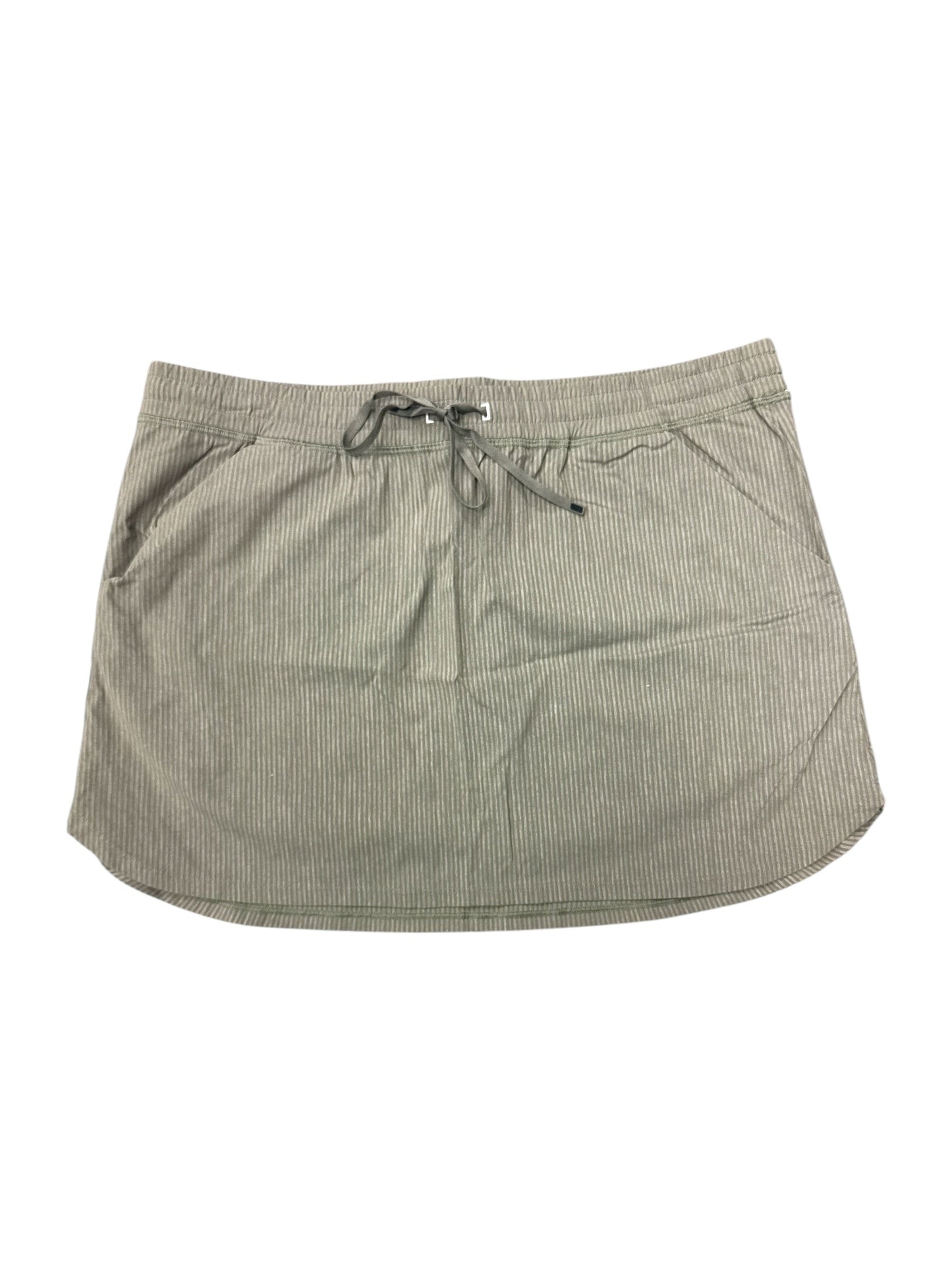 Athletic Skirt By Lucy In Green, Size: L