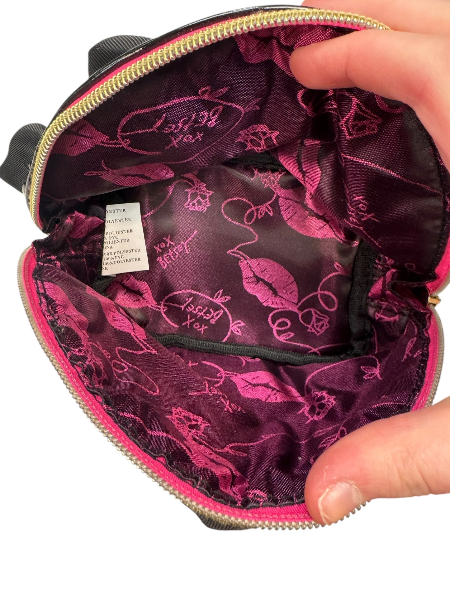 Makeup Bag By Betsey Johnson, Size: Small