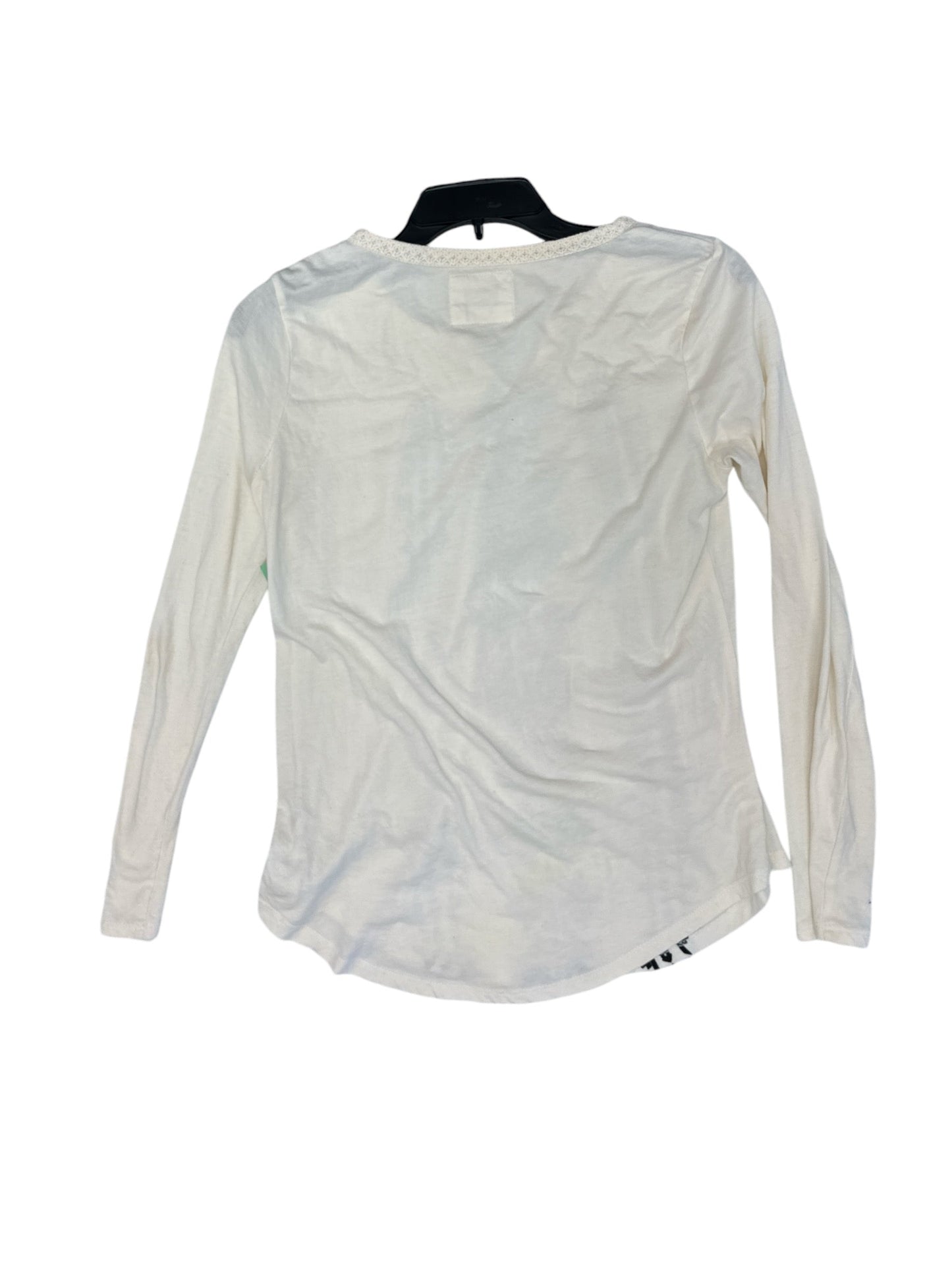 Top Long Sleeve By Ruff Hewn In Cream, Size: Mp