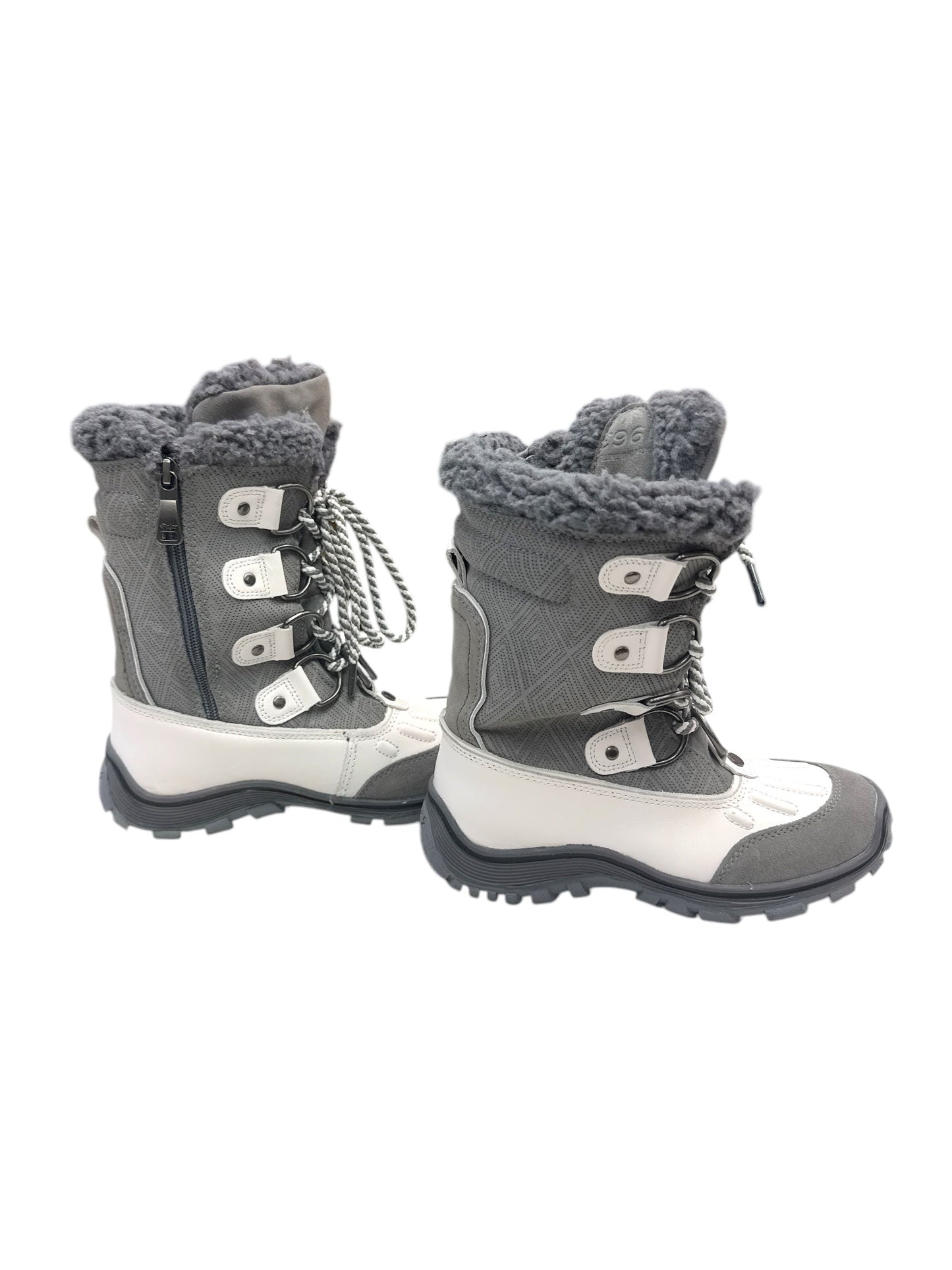 Boots Snow By Cma In Grey & White, Size: 6