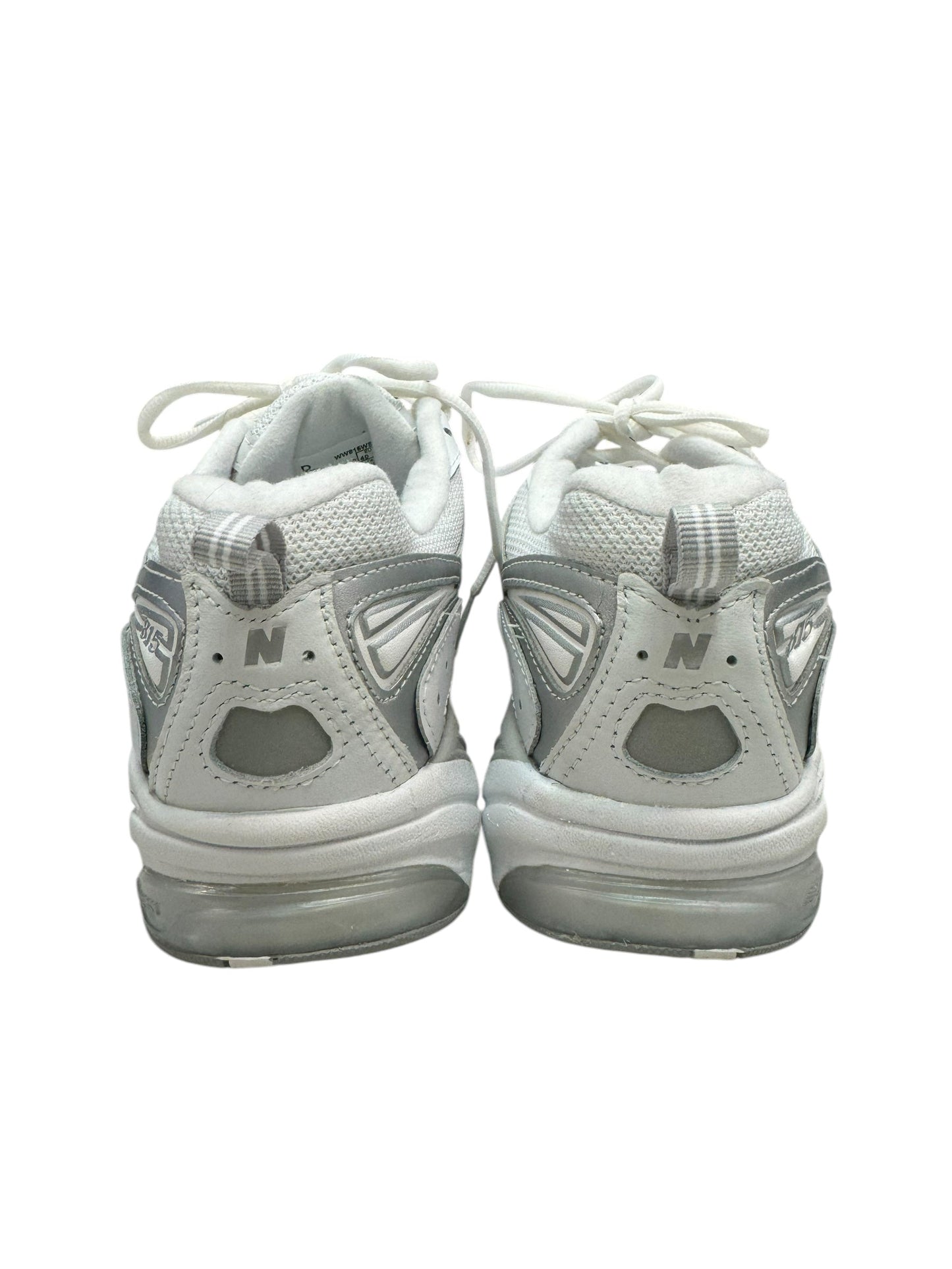 Shoes Sneakers By New Balance In White, Size: 8.5