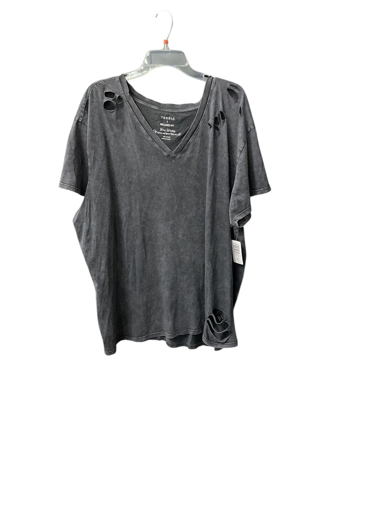 Top Short Sleeve By Torrid In Grey, Size: 3x