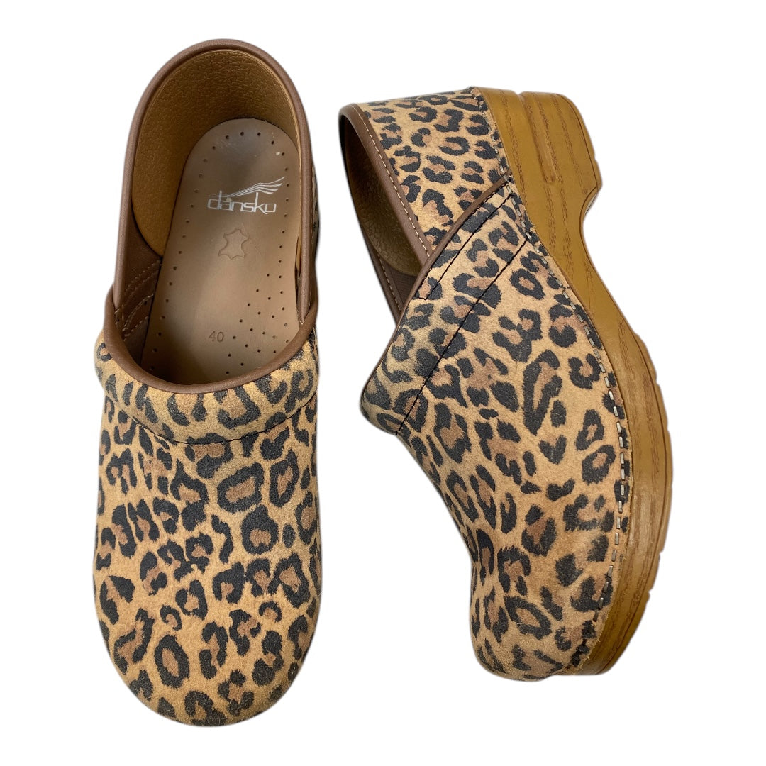 Shoes Heels Block By Dansko In Animal Print, Size: 9.5