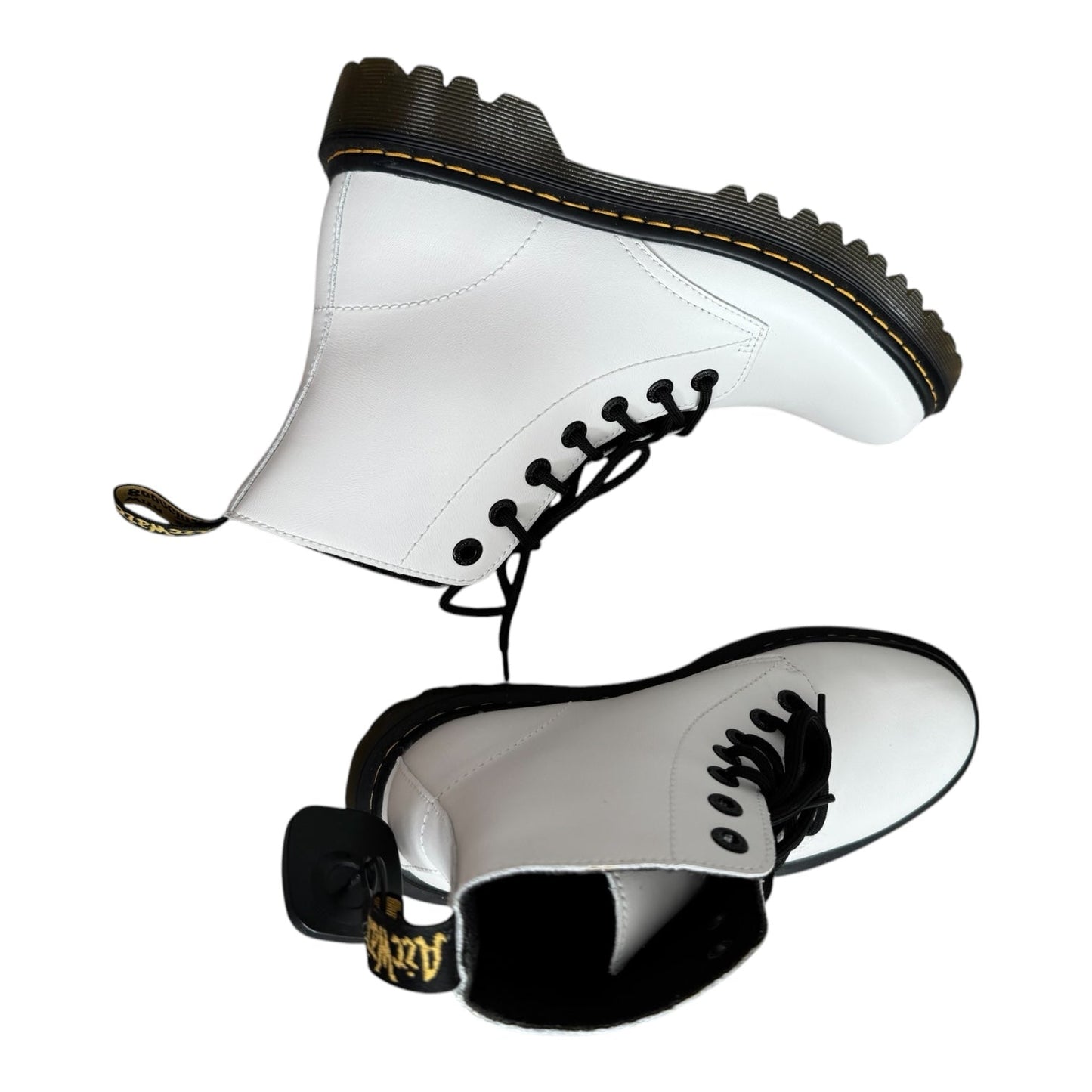 Boots Ankle Flats By Dr Martens In White, Size: 8