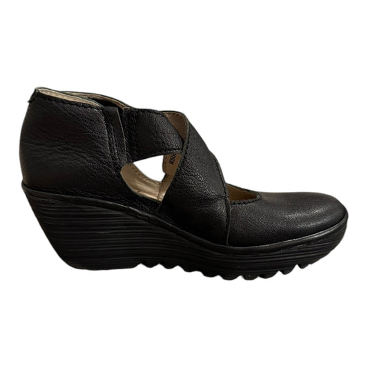 Shoes Heels Block By Fly London In Black, Size: 7.5