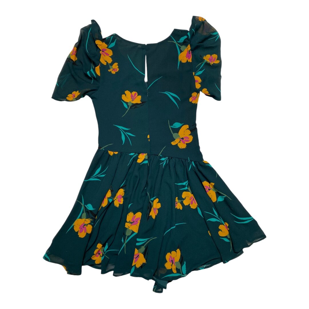 Dress Casual Short By Astr  Size: S