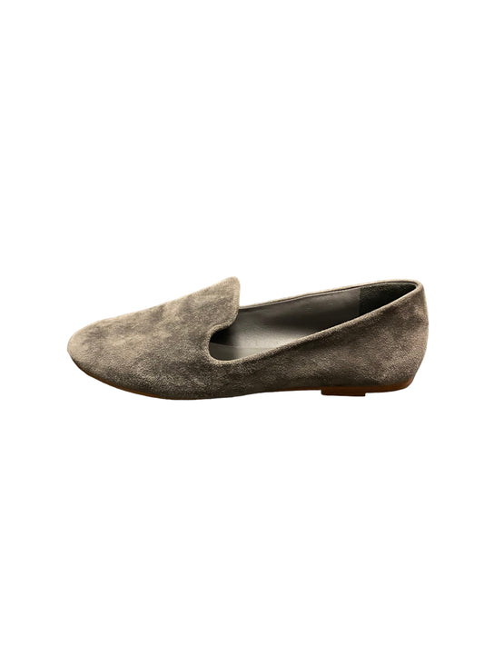 Shoes Flats By Vince In Grey, Size: 7.5