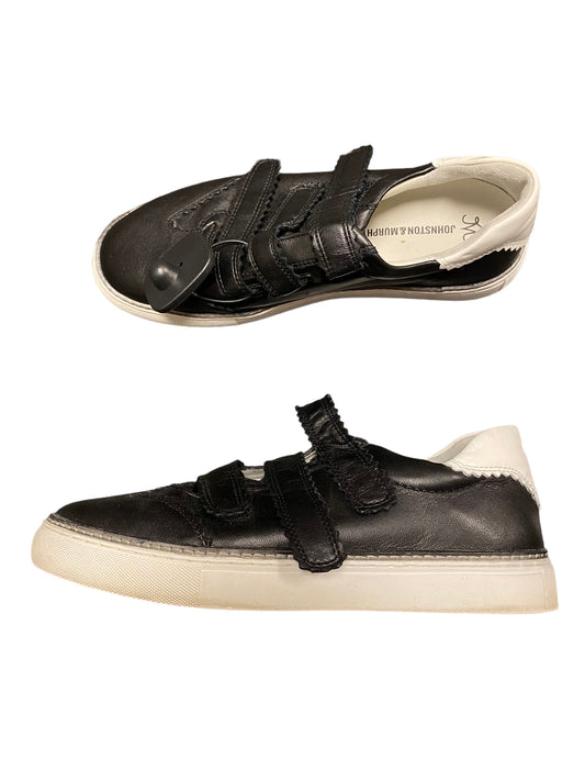 Black Shoes Flats Johnston & Murphy, Size 8