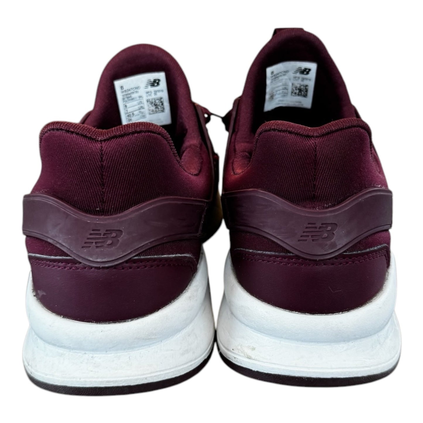 Shoes Athletic By New Balance In Maroon, Size: 9