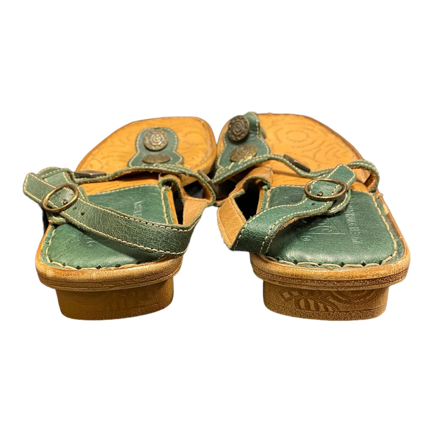 Green Sandals Flats Tsonga, Size 6