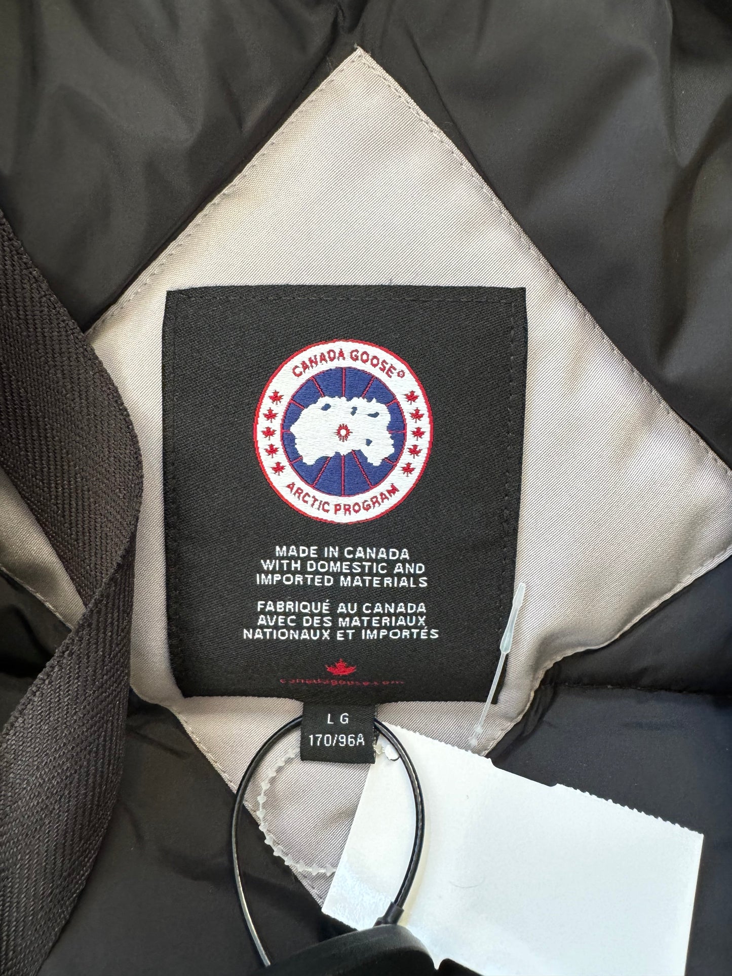 Coat Luxury Designer By Canada Goose In Black & Grey, Size: L