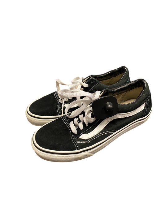 Shoes Sneakers By Vans In Black & White, Size: 8.5