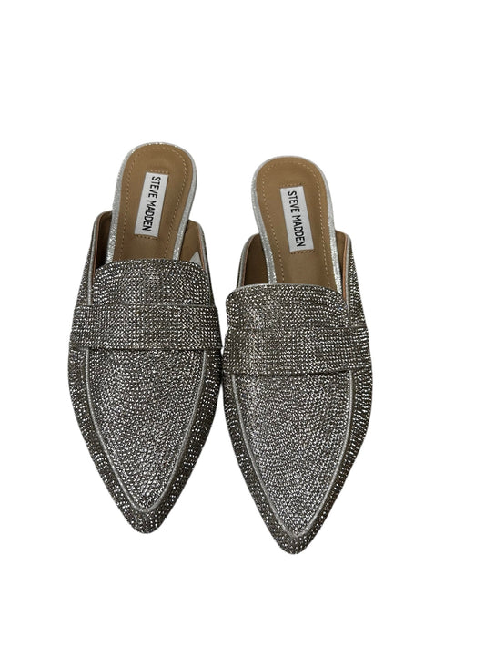 Shoes Flats By Steve Madden In Silver, Size: 8.5