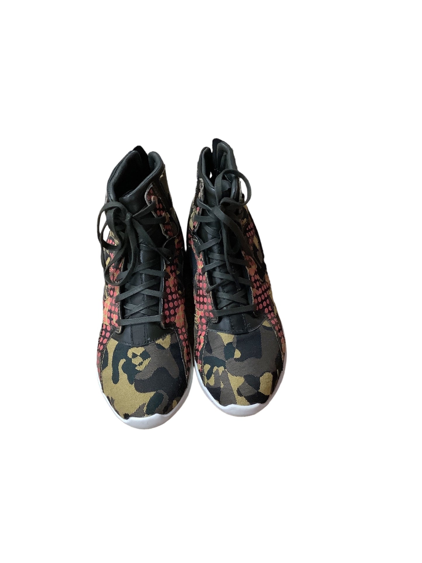 Shoes Athletic By Nike In Camouflage Print, Size: 6.5