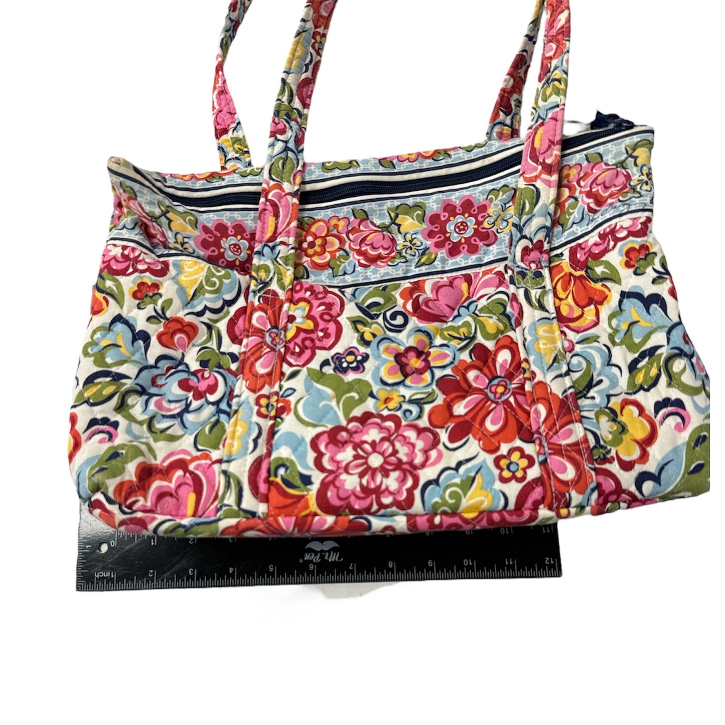 Handbag By Vera Bradley, Size: Medium