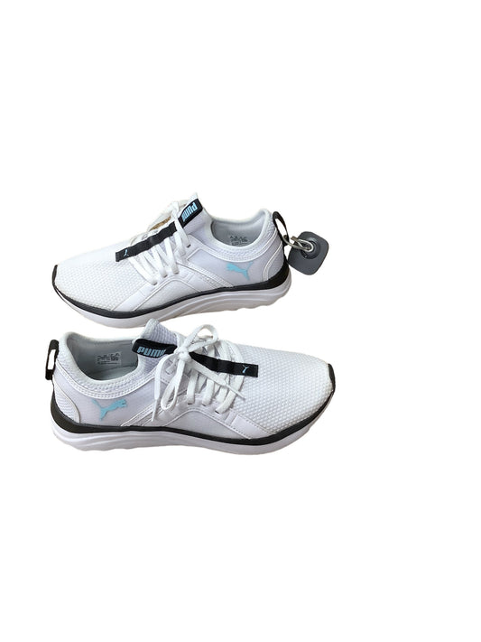 White Shoes Athletic Puma, Size 9