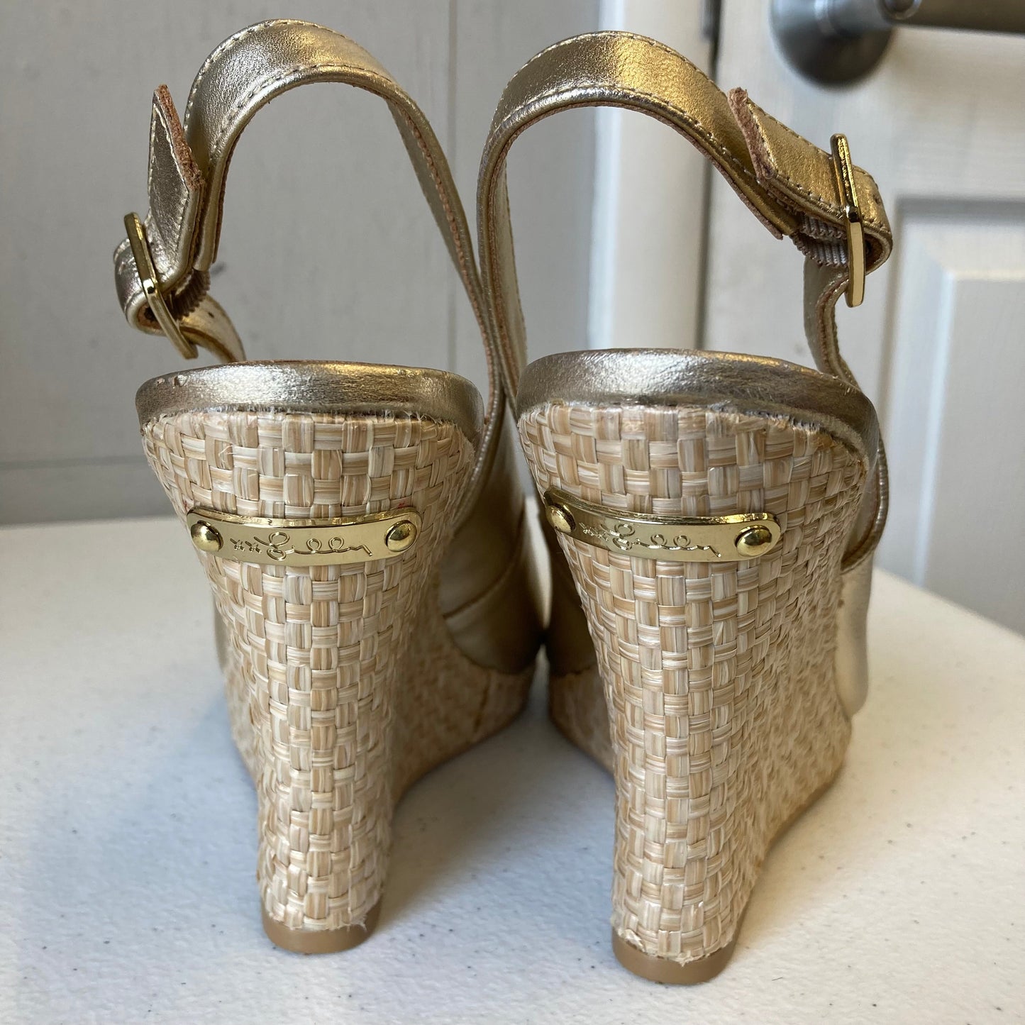 Sandals Designer By Lilly Pulitzer In Gold, Size:7.5