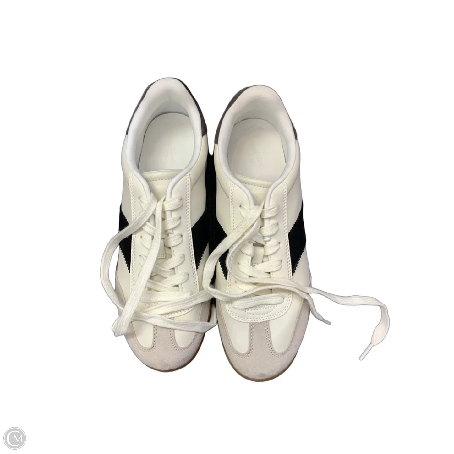 Shoes Sneakers By Universal Thread In White, Size: 9