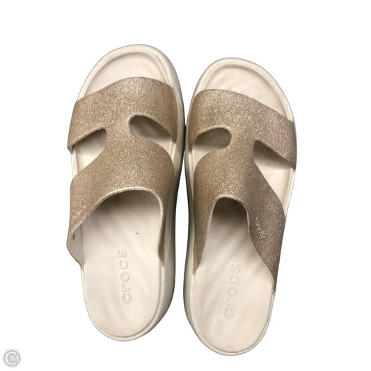 Shoes Heels Platform By Crocs In Gold, Size: 8