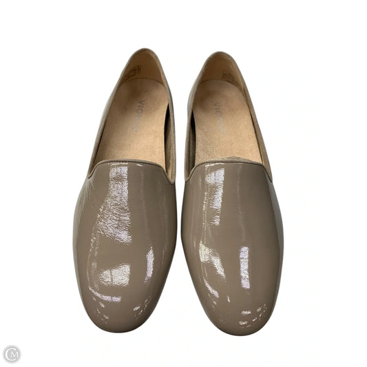 Shoes Flats By Vionic In Tan, Size: 8.5