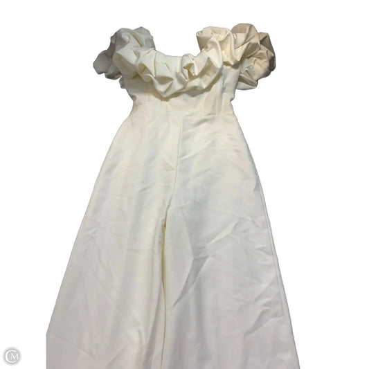 Jumpsuit By Clothes Mentor In White, Size: 4
