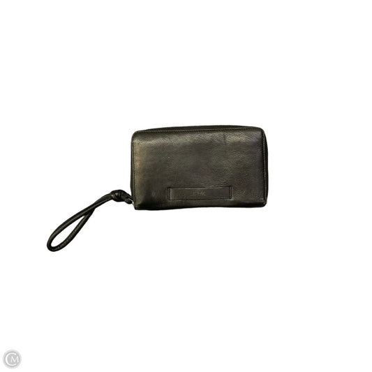 Wallet By Clothes Mentor, Size: Medium
