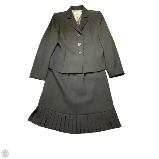 Skirt Suit 2pc By Tahari In Black, Size: 8p