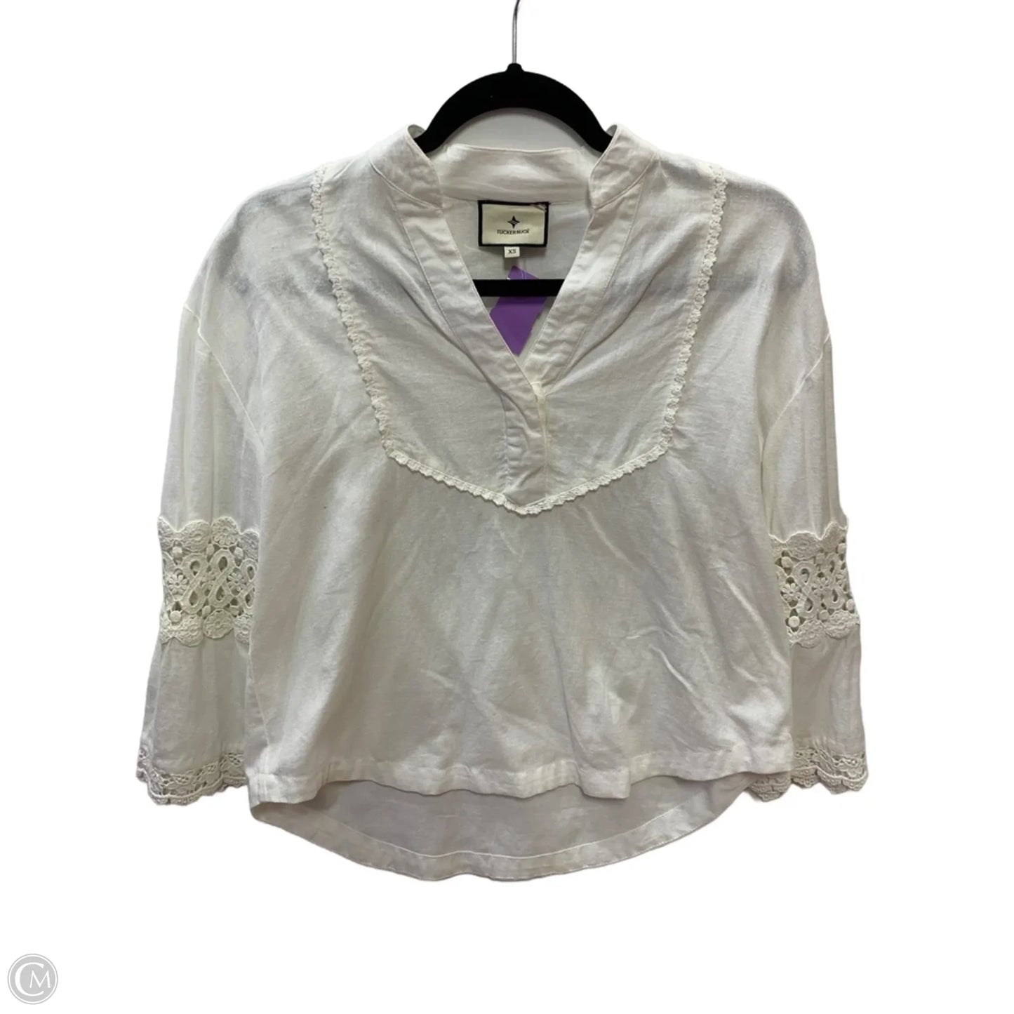 Top Long Sleeve By Tuckernuck In White, Size: Xs