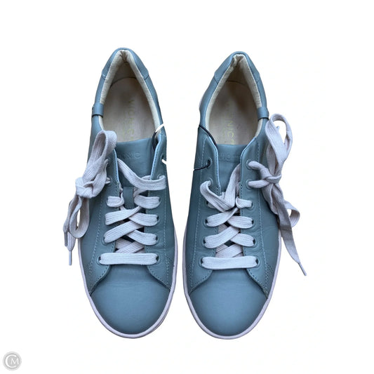 Shoes Flats By Vionic In Grey, Size: 9