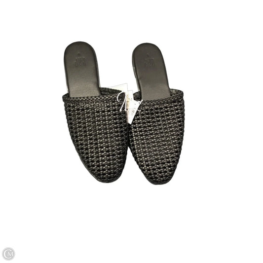 Shoes Flats By Gap In Black, Size: 9