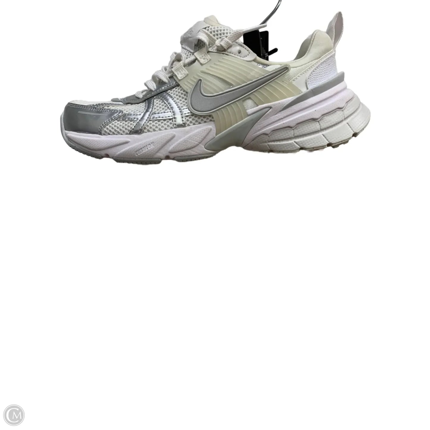 Shoes Sneakers By Nike In Silver & White, Size: 9