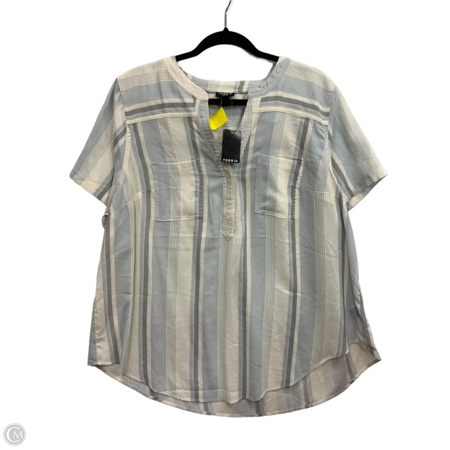 Top Short Sleeve By Torrid In Striped Pattern, Size: 3x