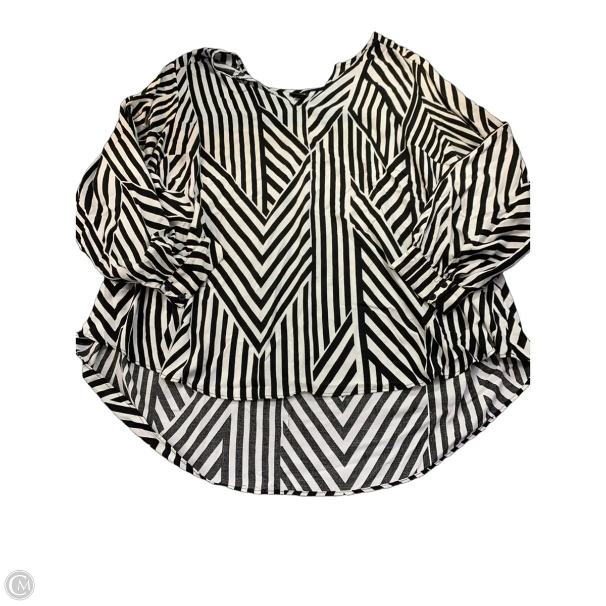 Top Long Sleeve By Torrid In Black & White, Size: 4x
