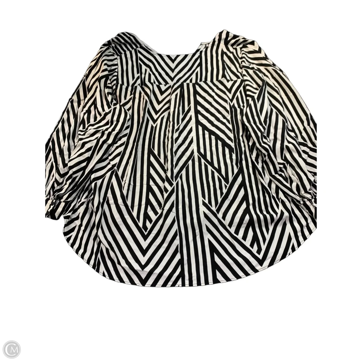 Top Long Sleeve By Torrid In Black & White, Size: 4x