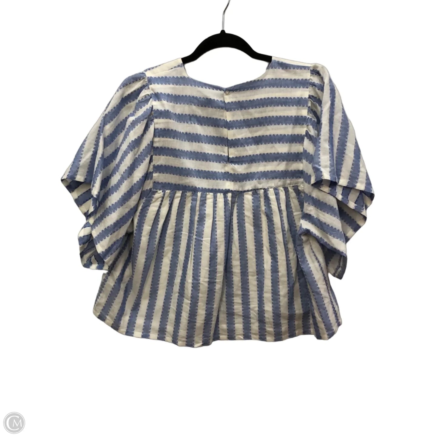 Blouse Short Sleeve By Clothes Mentor In Blue & White, Size: M