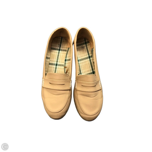 Shoes Flats By Clothes Mentor In Tan, Size: 7
