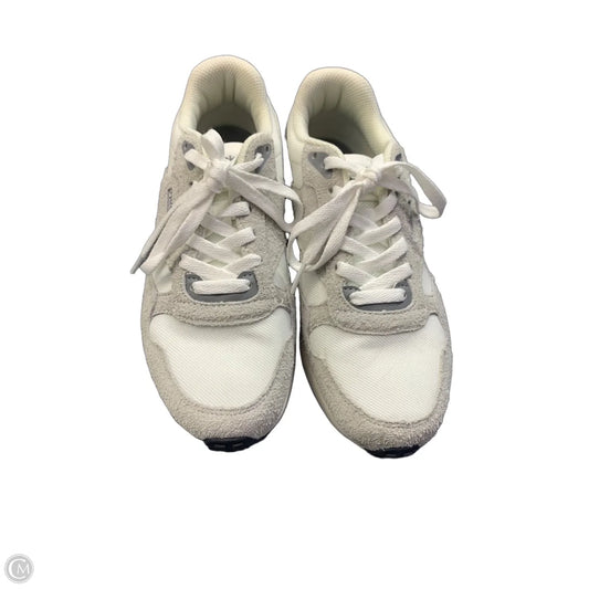 Shoes Athletic By Reebok In Grey & White, Size: 8.5
