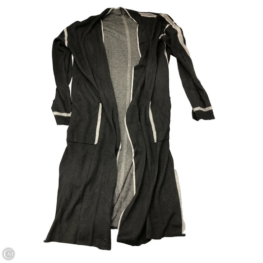 Sweater Cardigan By Clothes Mentor In Black & Grey, Size: M
