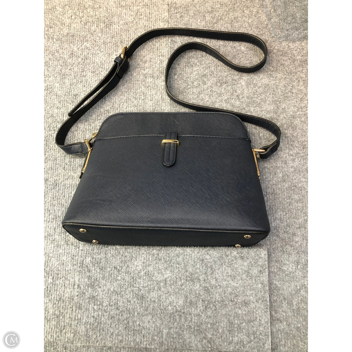 Crossbody By Clothes Mentor, Size: Medium