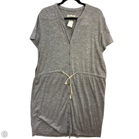 Dress Casual Short By Lou And Grey In Grey, Size: L