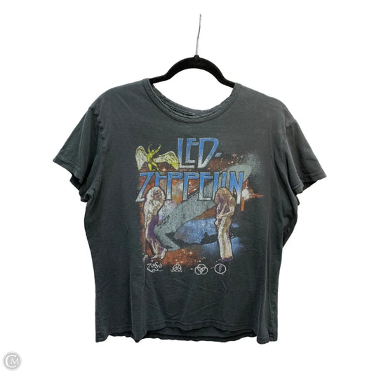 Top Short Sleeve By Clothes Mentor In Grey, Size: L