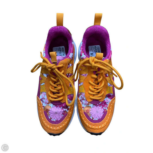 Shoes Athletic By Chelsea And Violet In Orange, Size: 6