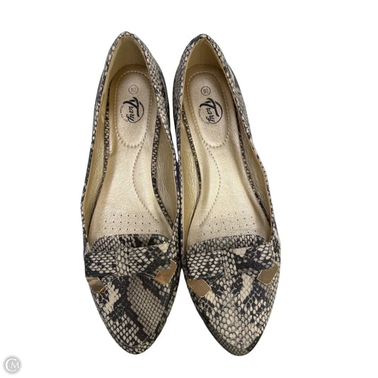Shoes Flats By Clothes Mentor In Snakeskin Print, Size: 9.5