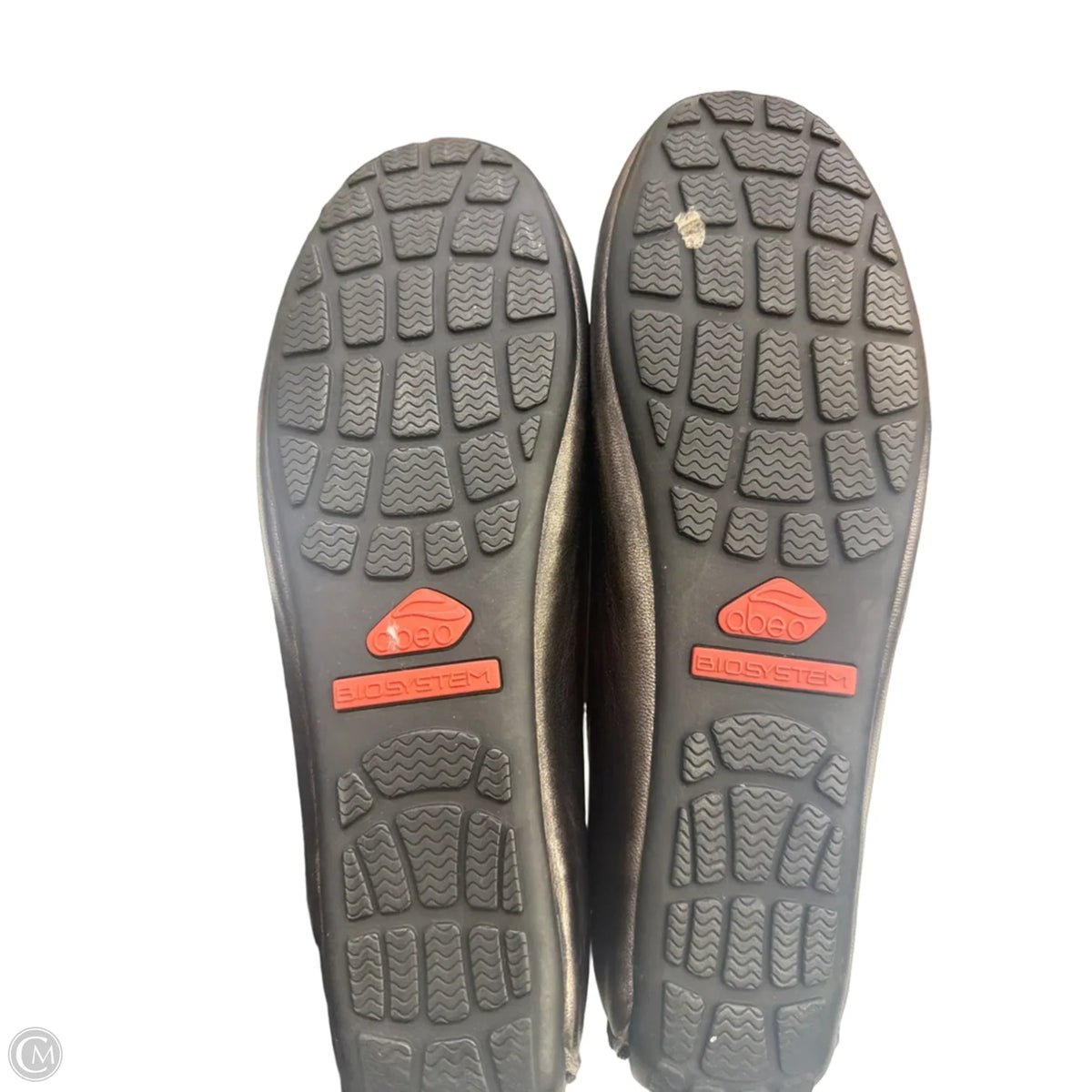 Shoes Flats By Abeo In Silver, Size: 7